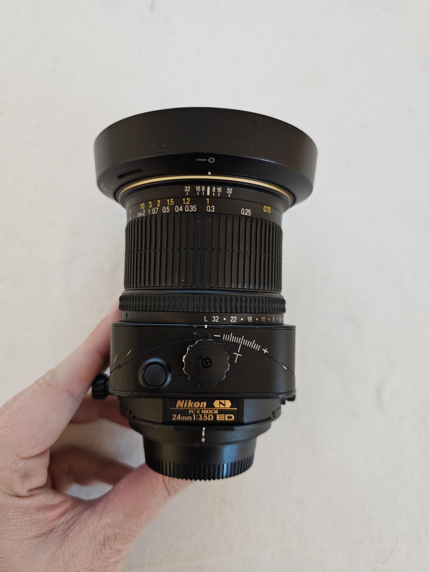 Nikon nikkor 24mm 3.5 tilt shift