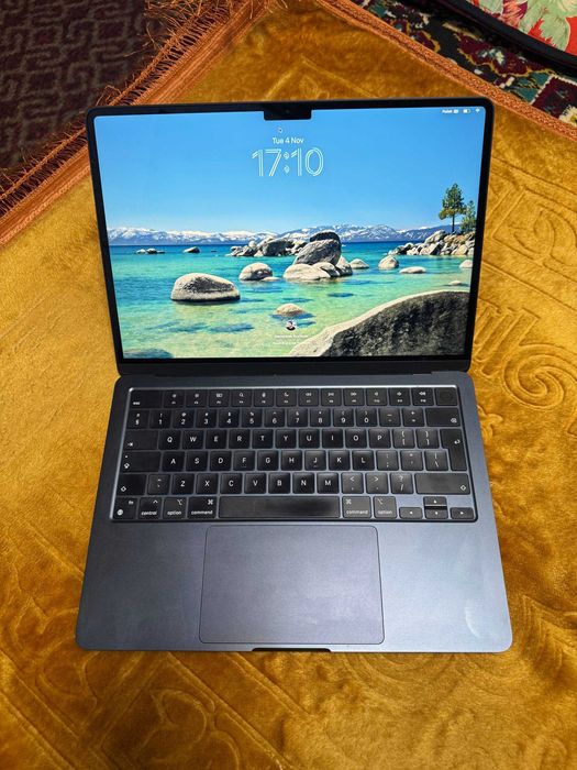 MacBook Air 13” M3 (2024) — 24GB RAM, 512GB SSD, Ideal Holat