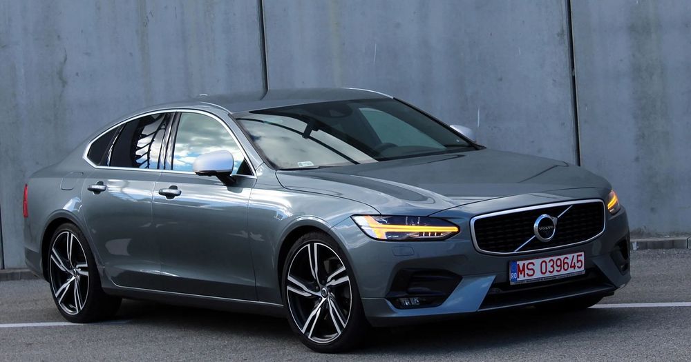 Volvo S90 2018 R-Design 4 x 4 D5 235 cp Camera 360