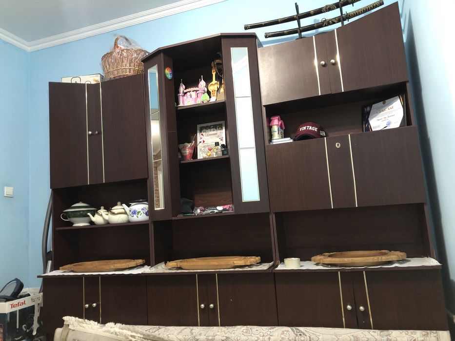 Стенка для гостиной, самовывоз, в хорошем состоянии срочно