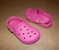 Papuci crocs, roz, stare foarte buna, numarul C10/11