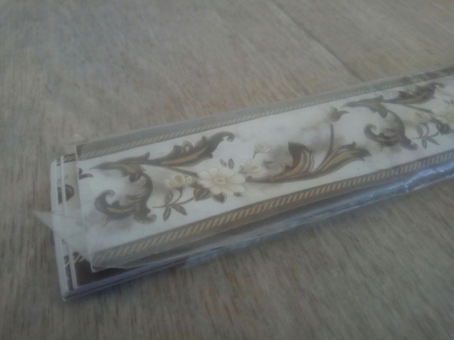 Обои разные остатки. Цены уточняйте.