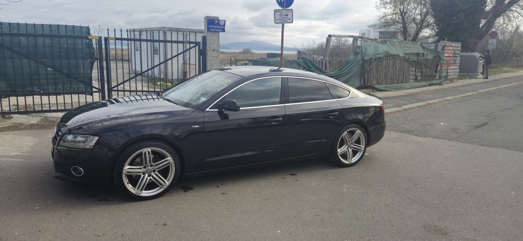 Продавам Ауди А5 3.0 tdi Sportsback