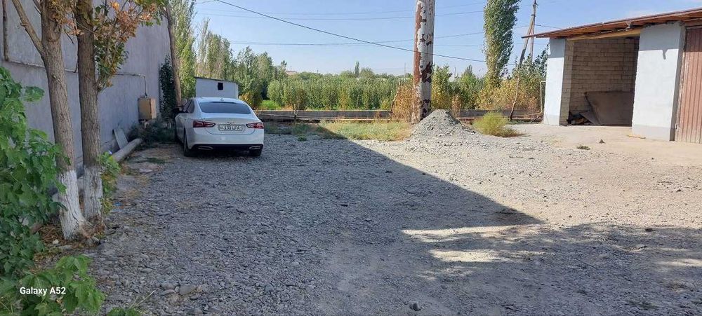 Avtoservis  sotiladi