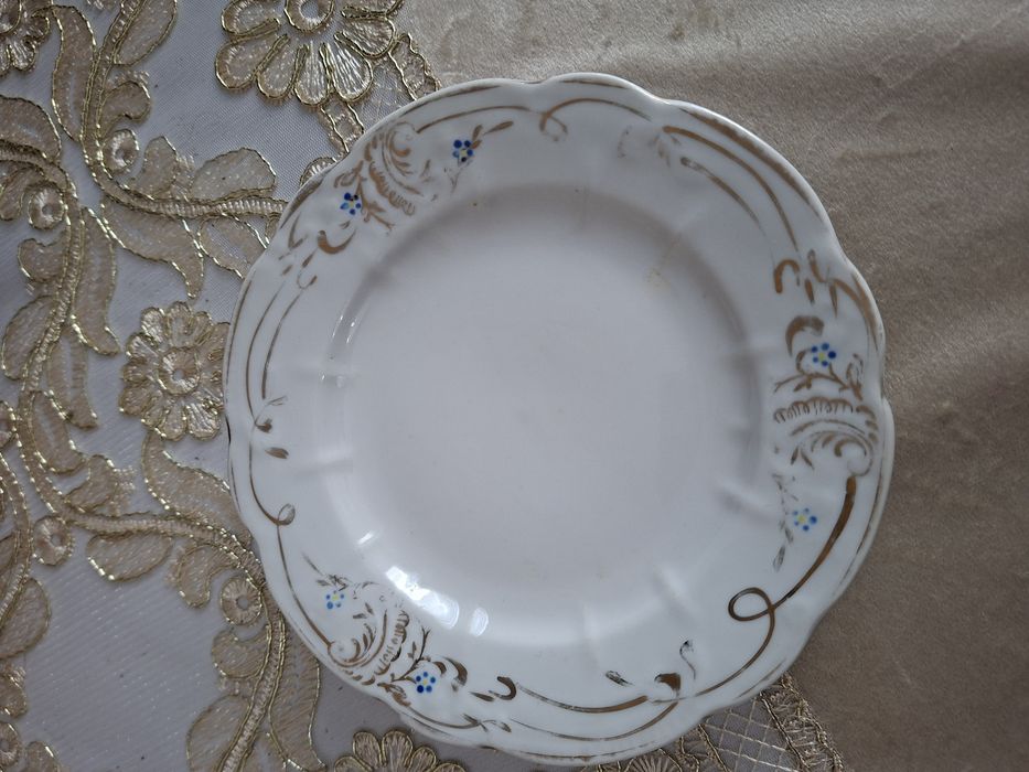 Тарелочки диаметр 18см