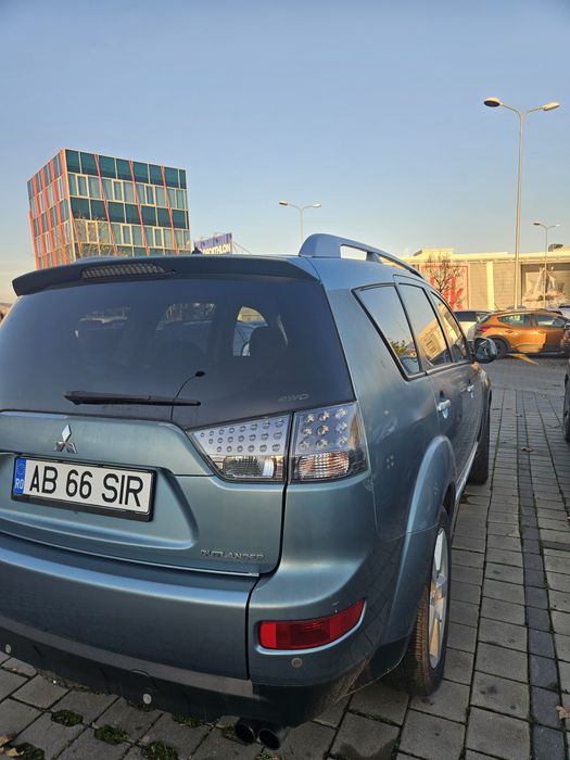 Mitsubishi Outlander diesel 7 locuri