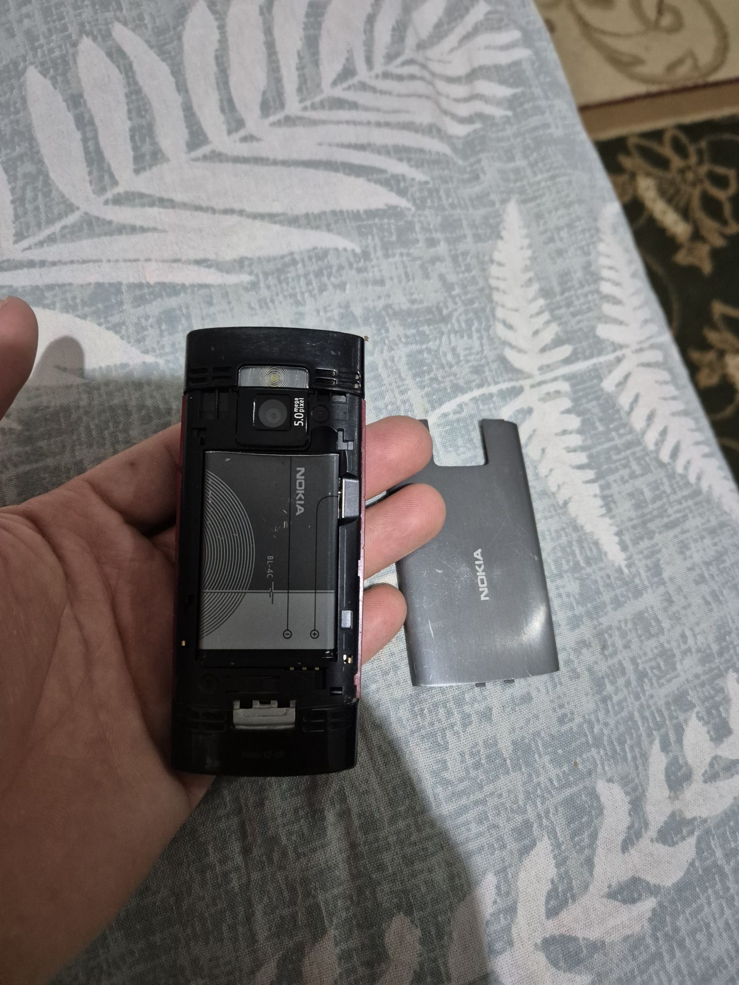 Nokia x2 rodnoy.