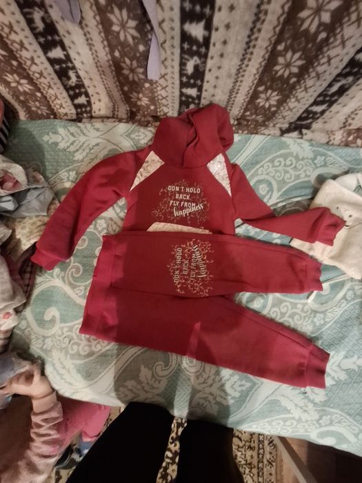 Отдам даром детские вещи