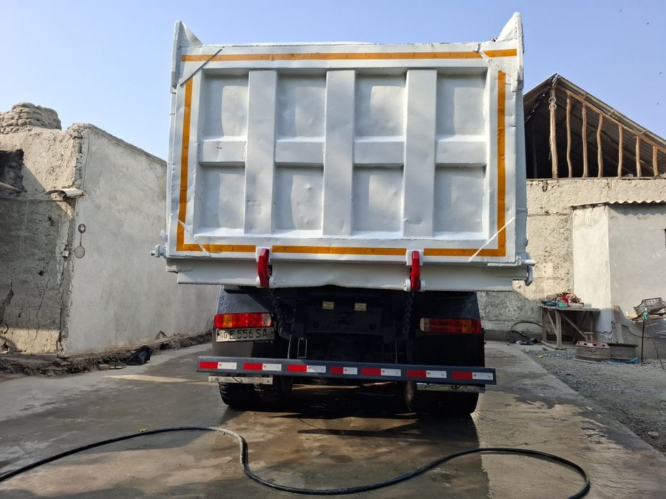 HOWO samasval yuk mashinasi sotiladi