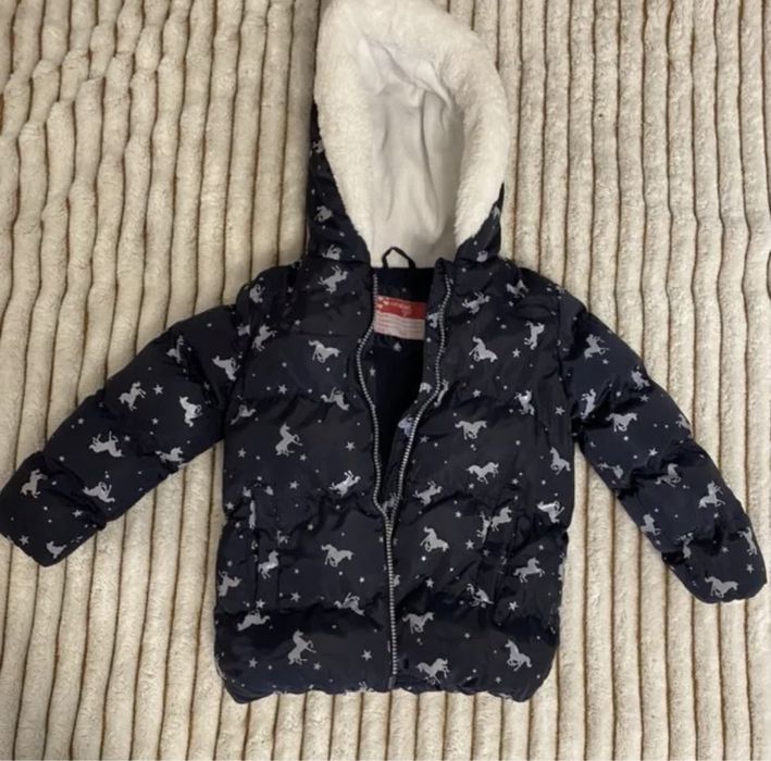 Куртка на девочку