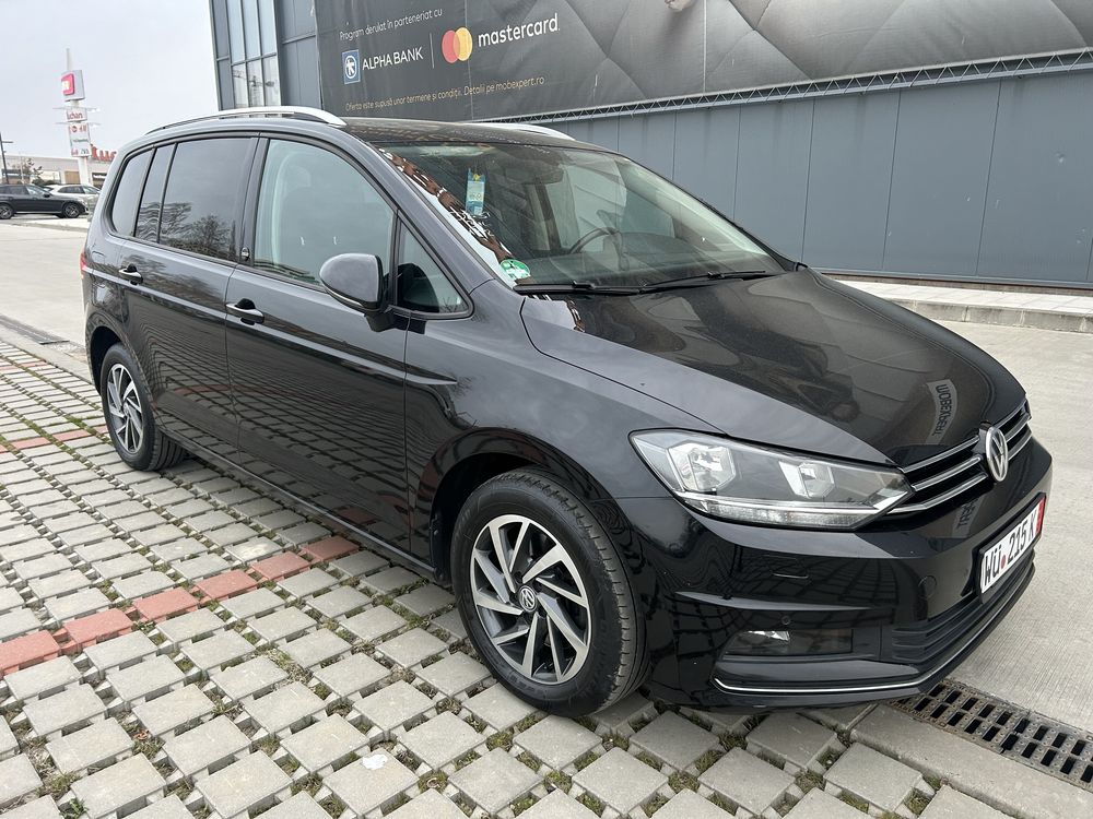 Vw Touran 2018 2.0 tdi ‘SOUND’