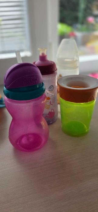 Детски прибори за хранене. Бутилки, аксесоари.