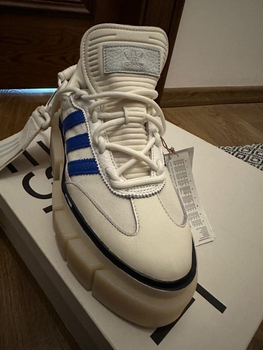 Adidasi originali Ivy Park noi