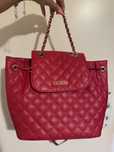 Раница на Guess