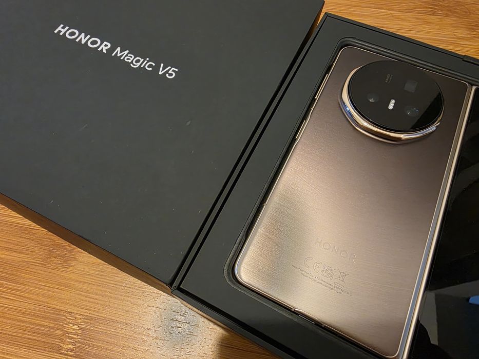 Honor Magic V5 , Dawn Gold , 512GB 16GB RAM, Garantie 2 Ani+Honor Care