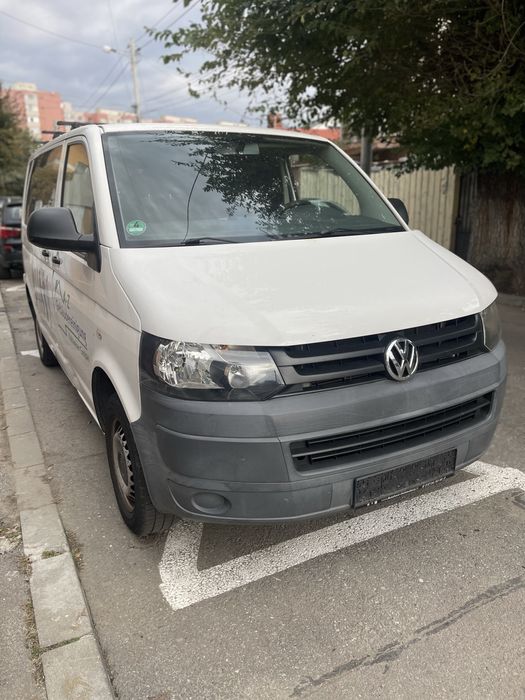 Dezmembrez VW transporter T5 2.0 TDI an 2013
