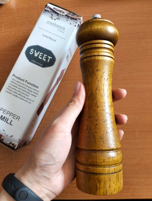 Новая Перцемолка. Ручная мельница для специй, соли и перца. Дерево