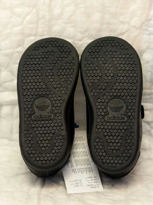 Детски маратонки от естествена кожа Adidas номер 22