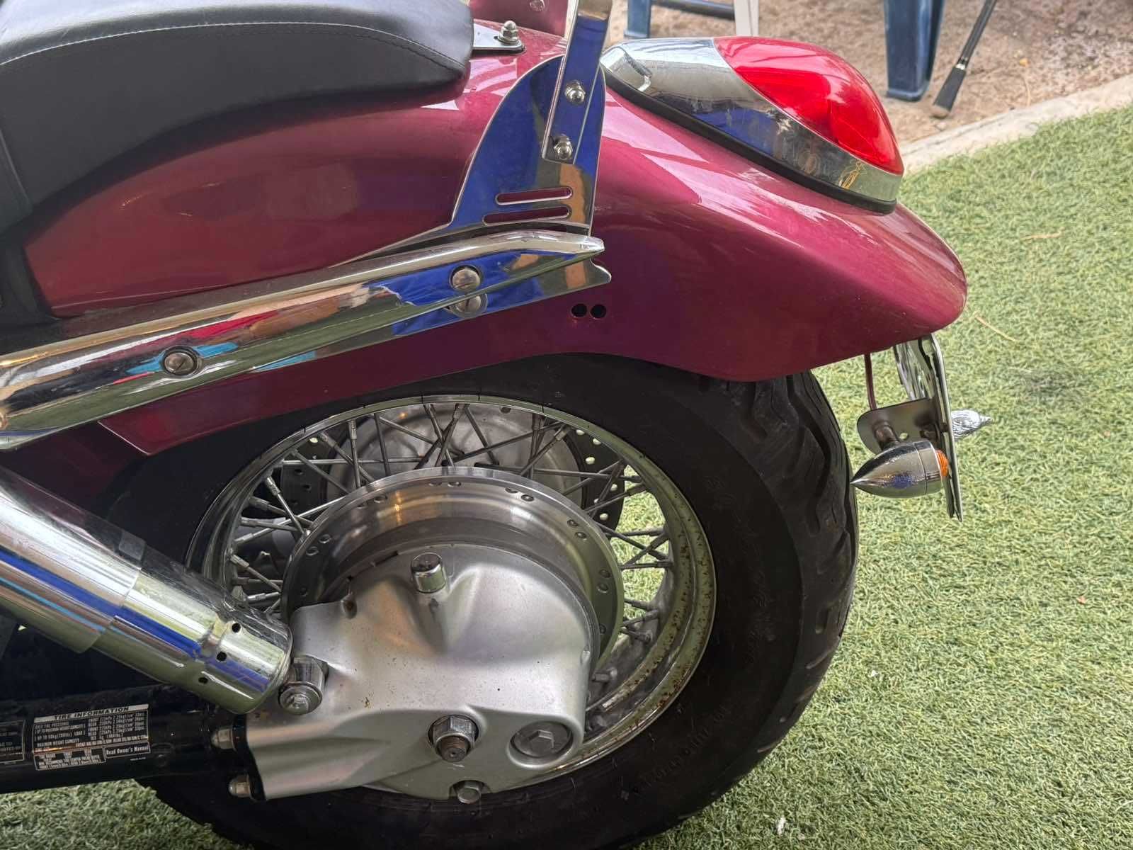 Honda VTX 1300R на части рейзъри/облегалка/генерацкя