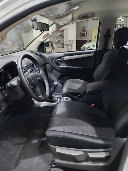 Isuzu D-Max Pickup Oksus 2025