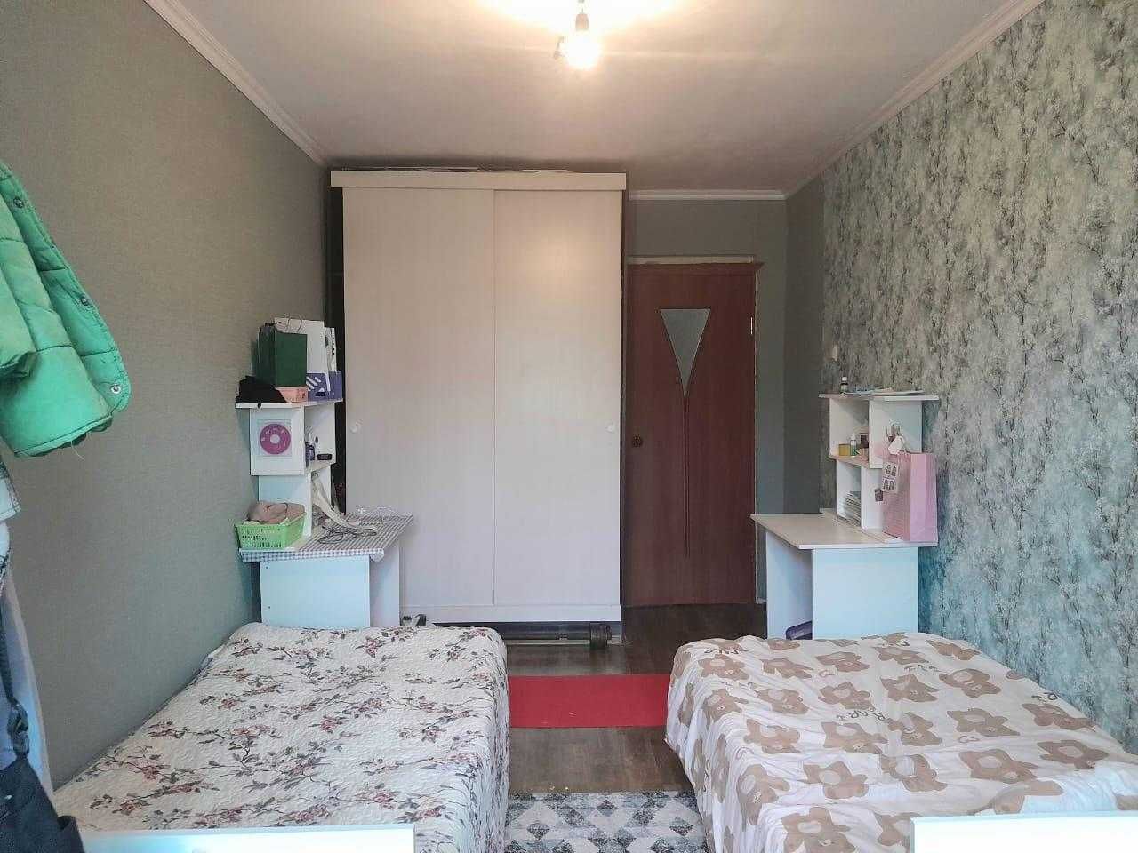 -Продам 3 комн в Соц городе. СРЕДНИЙ ЭТАЖ! Не угловая!
