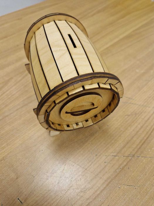 Pușculiță în forma de butoi