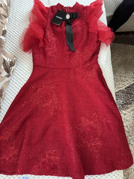 Чисто нова рокля Cocoon Boutique – Red Boucle (с етикет)