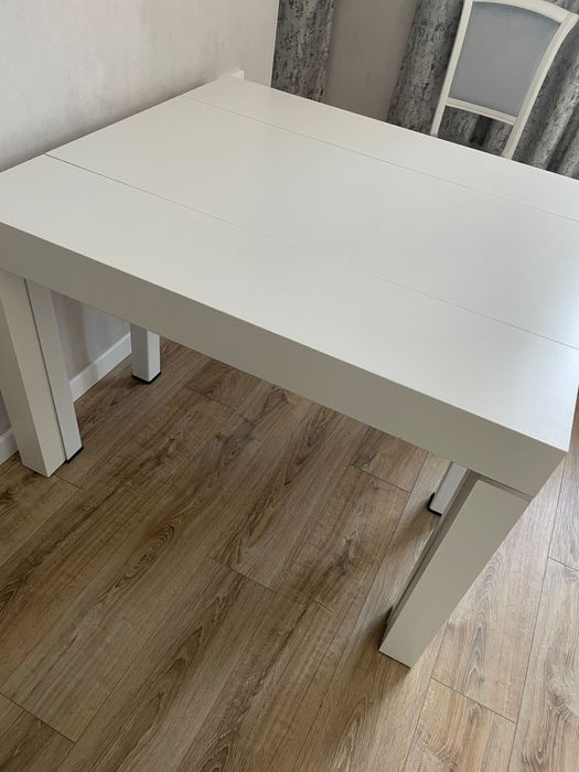 Стол раздвижной Малайзия