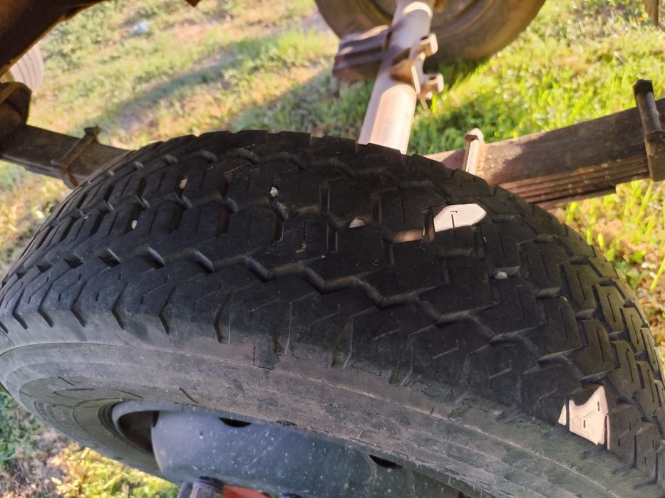 Vând remorci  preț negociabil