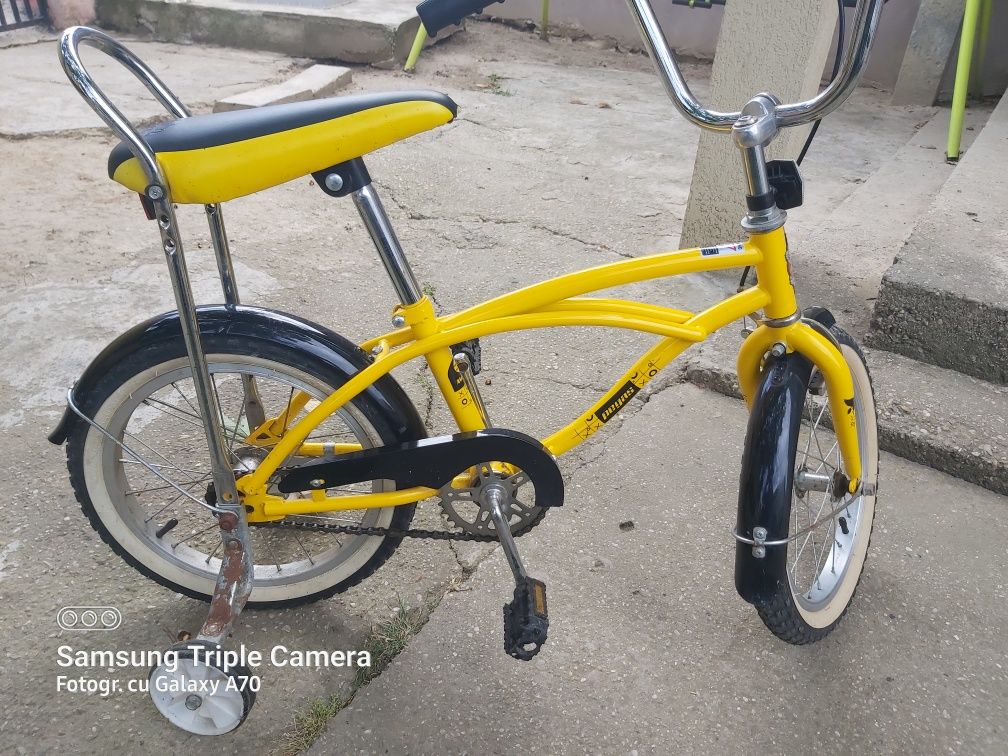 Bicicleta copii aproape noua