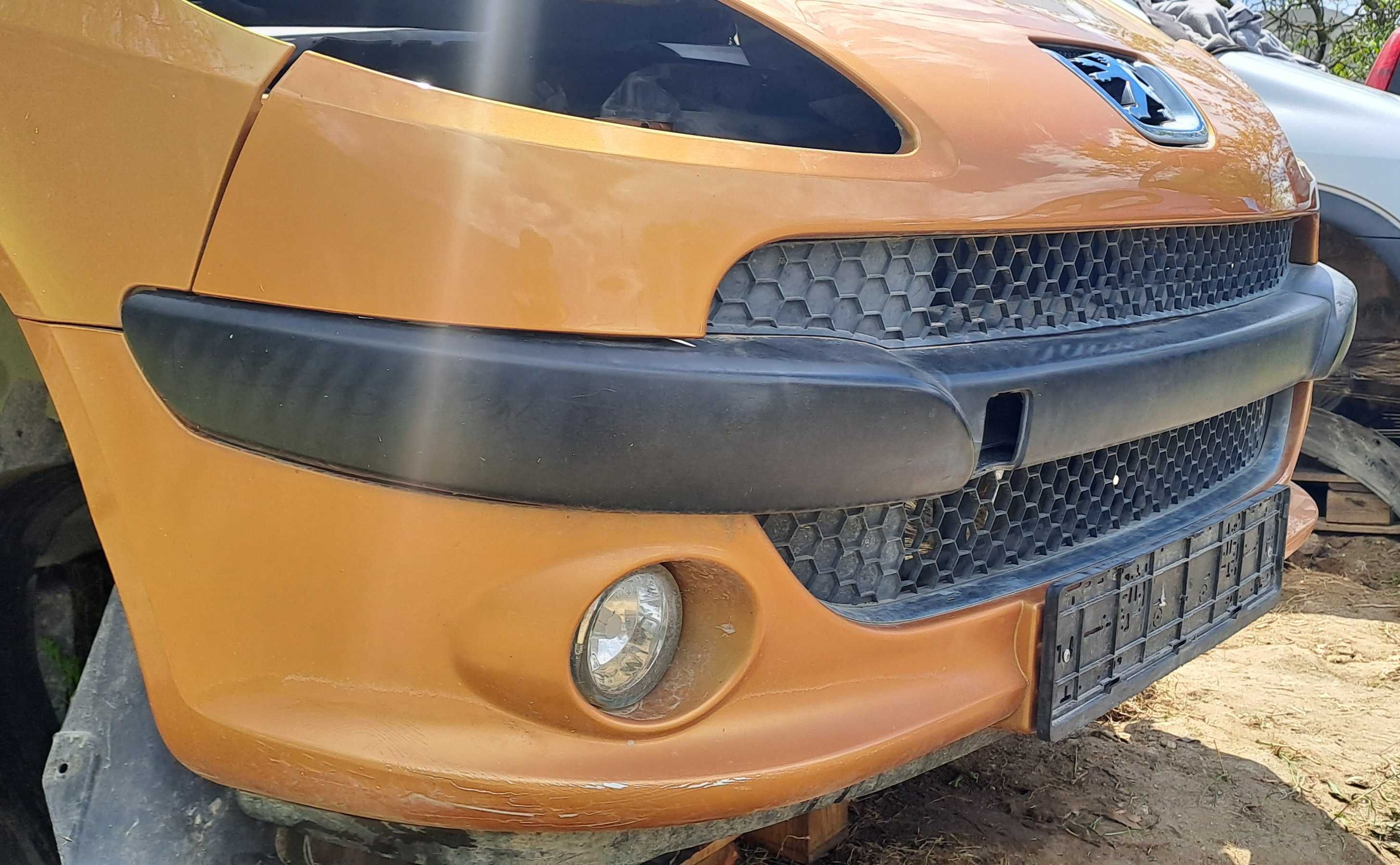 Предна броня от Peugeot 1007 1.6I 16V 110к.с NFU