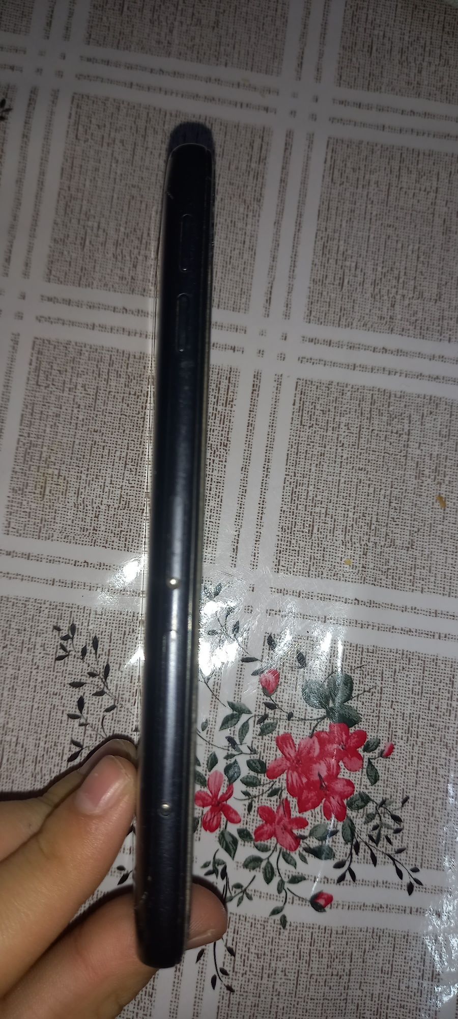 Samsung j3 srochna sotiladi