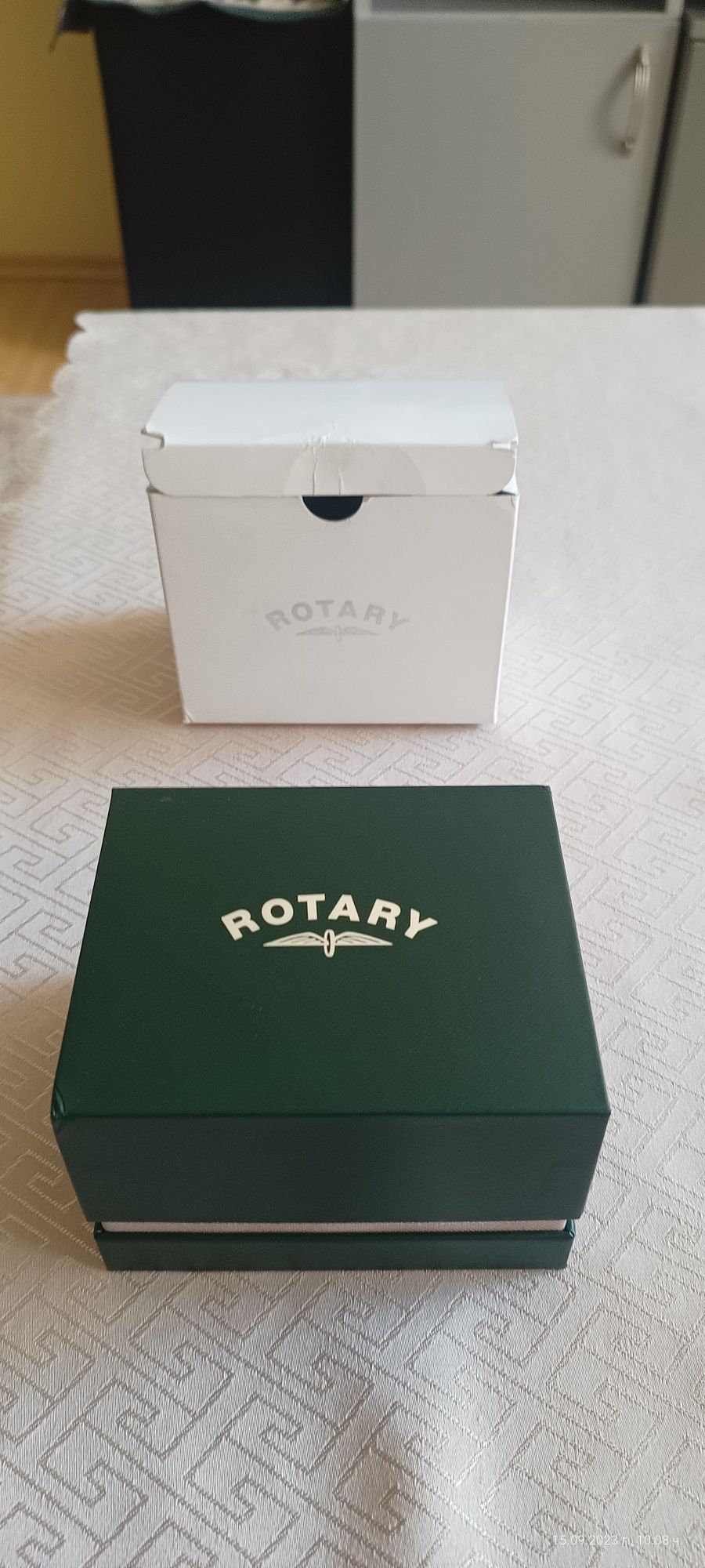 Продавам часовник Rotary