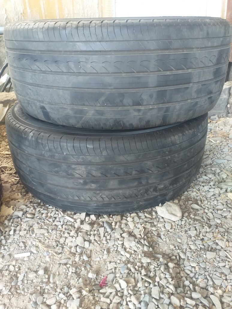 Шины летние 235/45/18