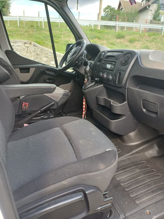 Renault Master Twincab cu lift