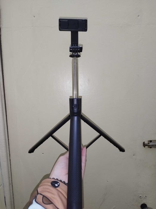 Продам штатив/селфипалку