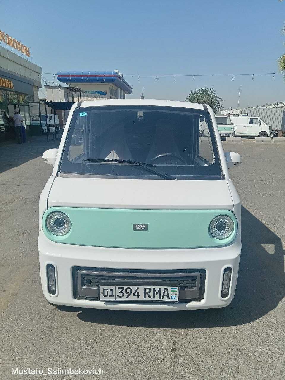 Продается электромобиль автомашина