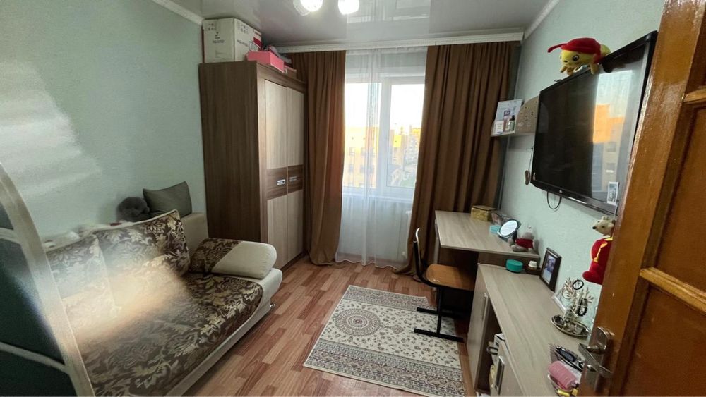 Продам 3-комнатную квартиру в центре