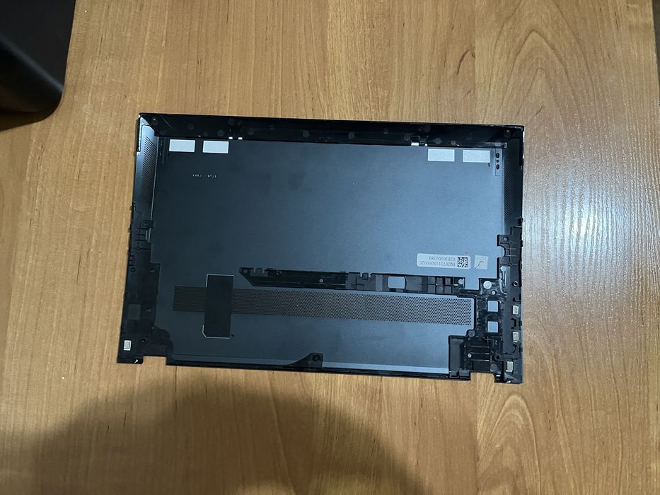 Нижняя часть корпуса для ноутбука