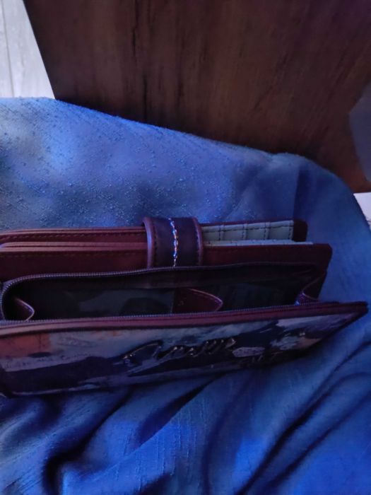 Дамско портмоне anekke