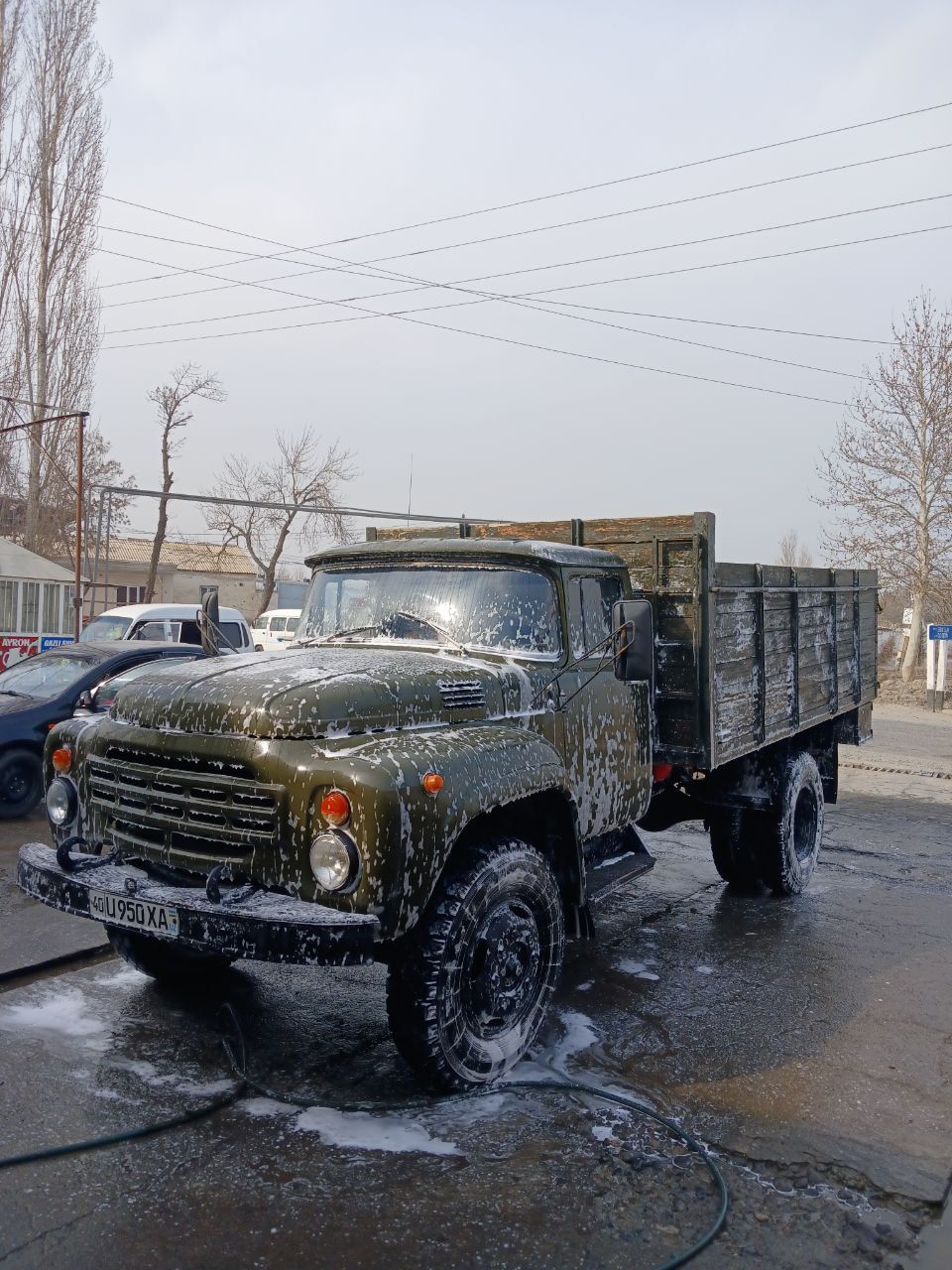 Zil 130 sotiladi