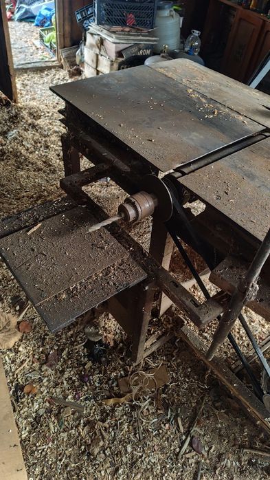 Vând abric(circular) multifunctional