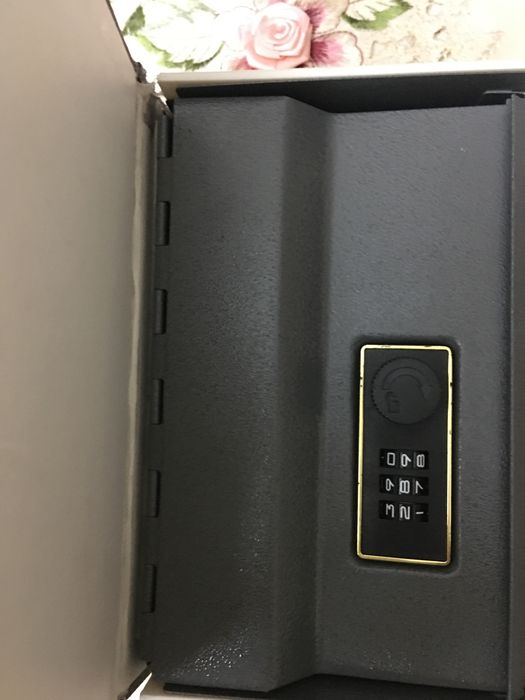 Сейф маленький в виде книжки