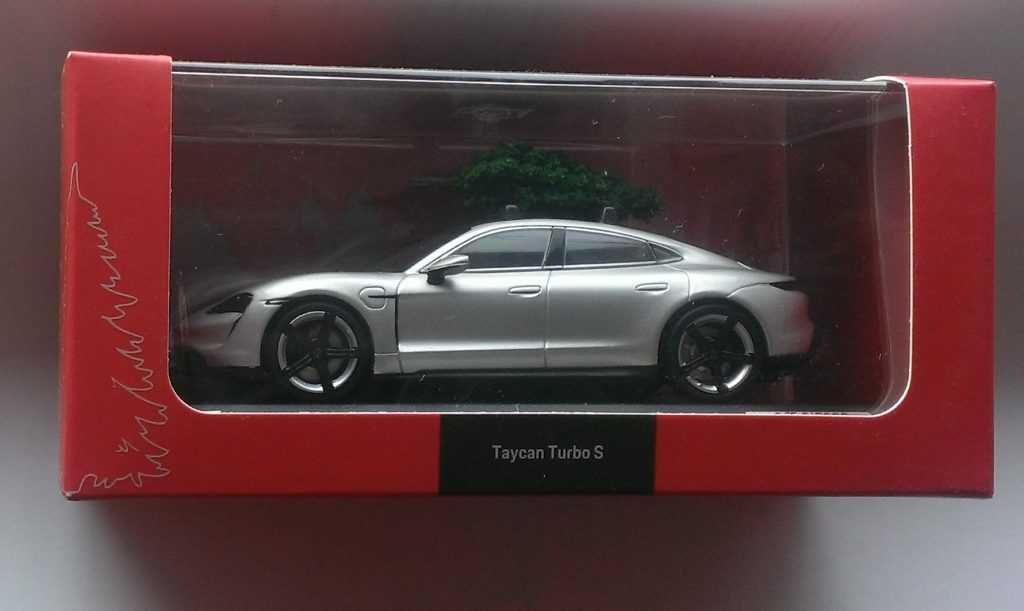 Macheta Porsche Taycan Turbo S 2020 silver electrica - Minichamps 1/43