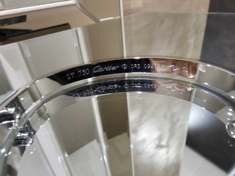 CARTIER Love Paved Silver Classic Diamonds Гривна с Отверка