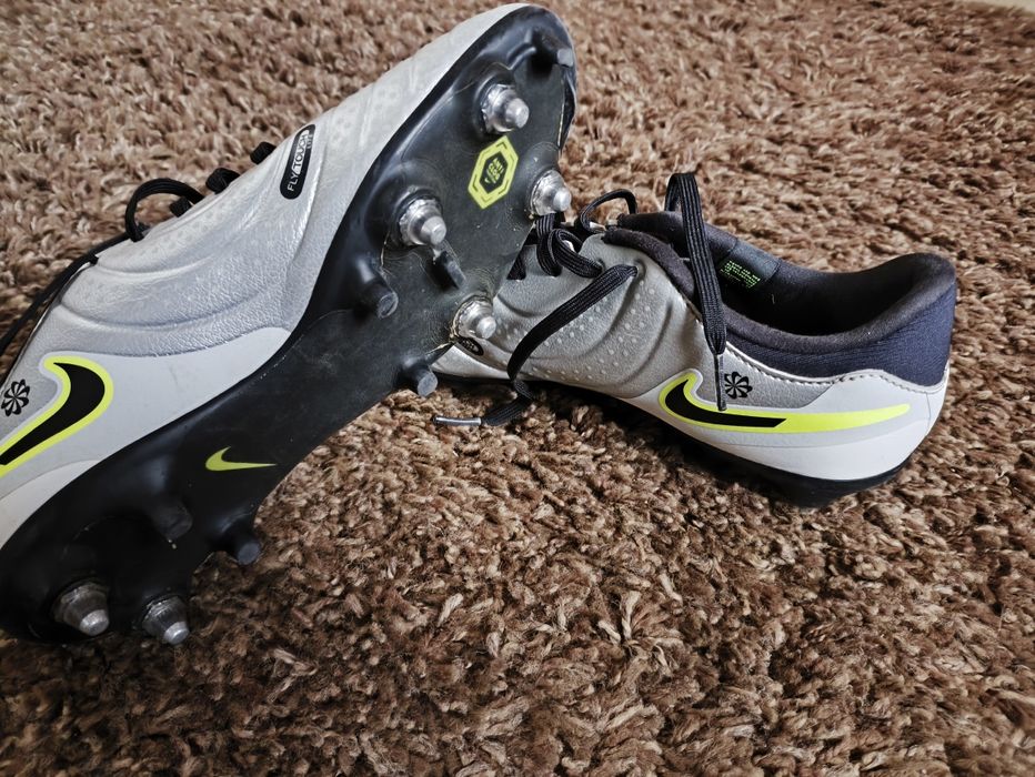 Vând ghete de football Nike tiempo legend 10 club
