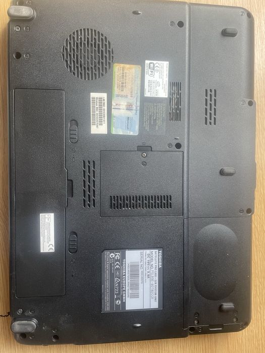 Leptop toshiba de vanzare functionare foarte buna