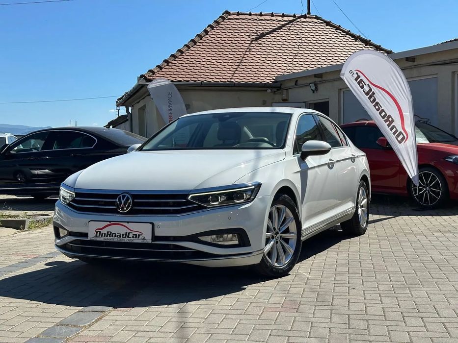 Volkswagen Passat 272CP• 4Motion• Matrix Led• Head-Up•ACC•Garantie Finantare