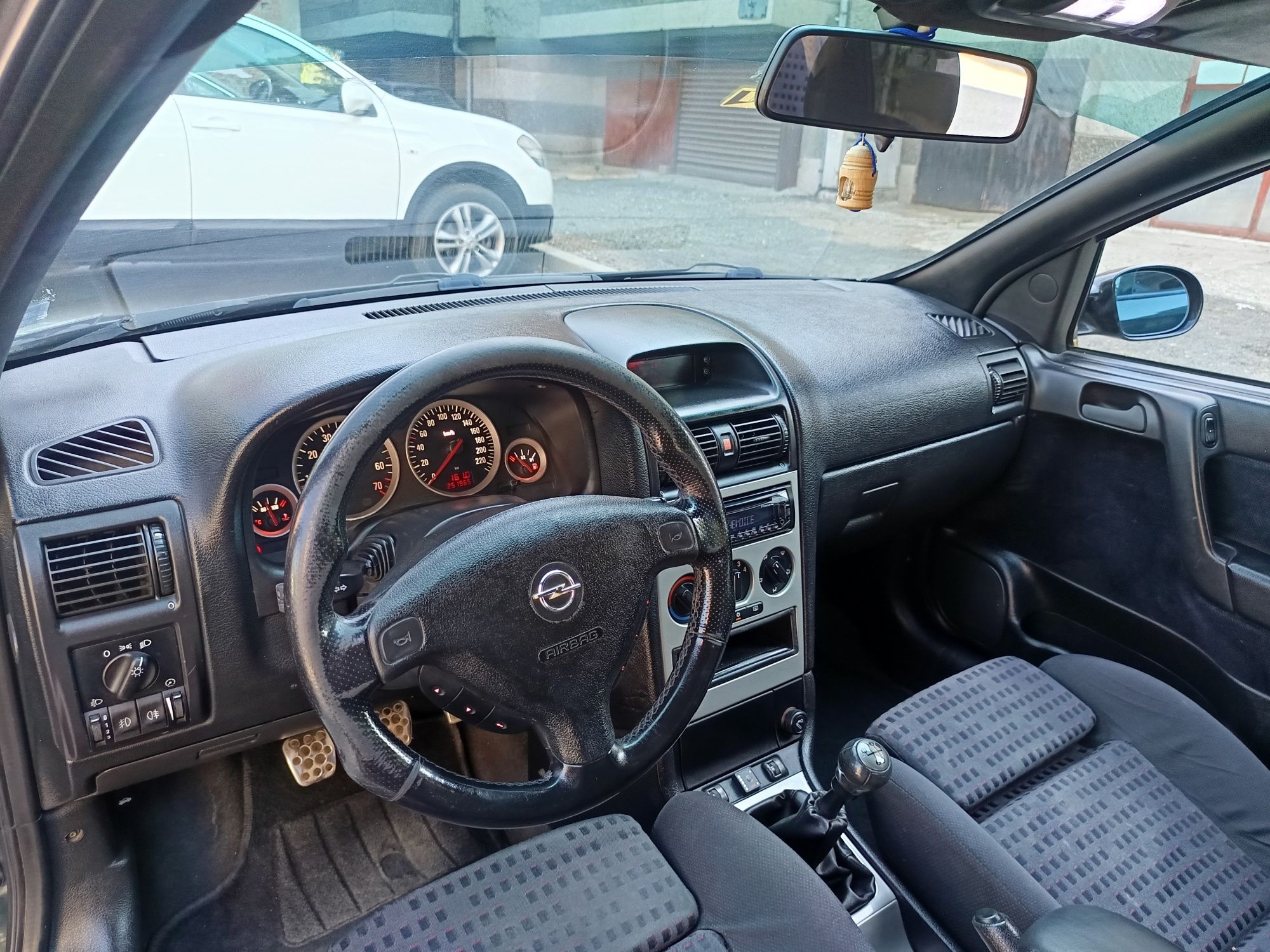 Opel Astra 1.8 16v LPG