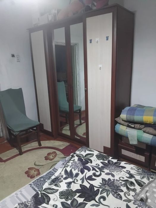 Спальный гарнитур в среднем состояний